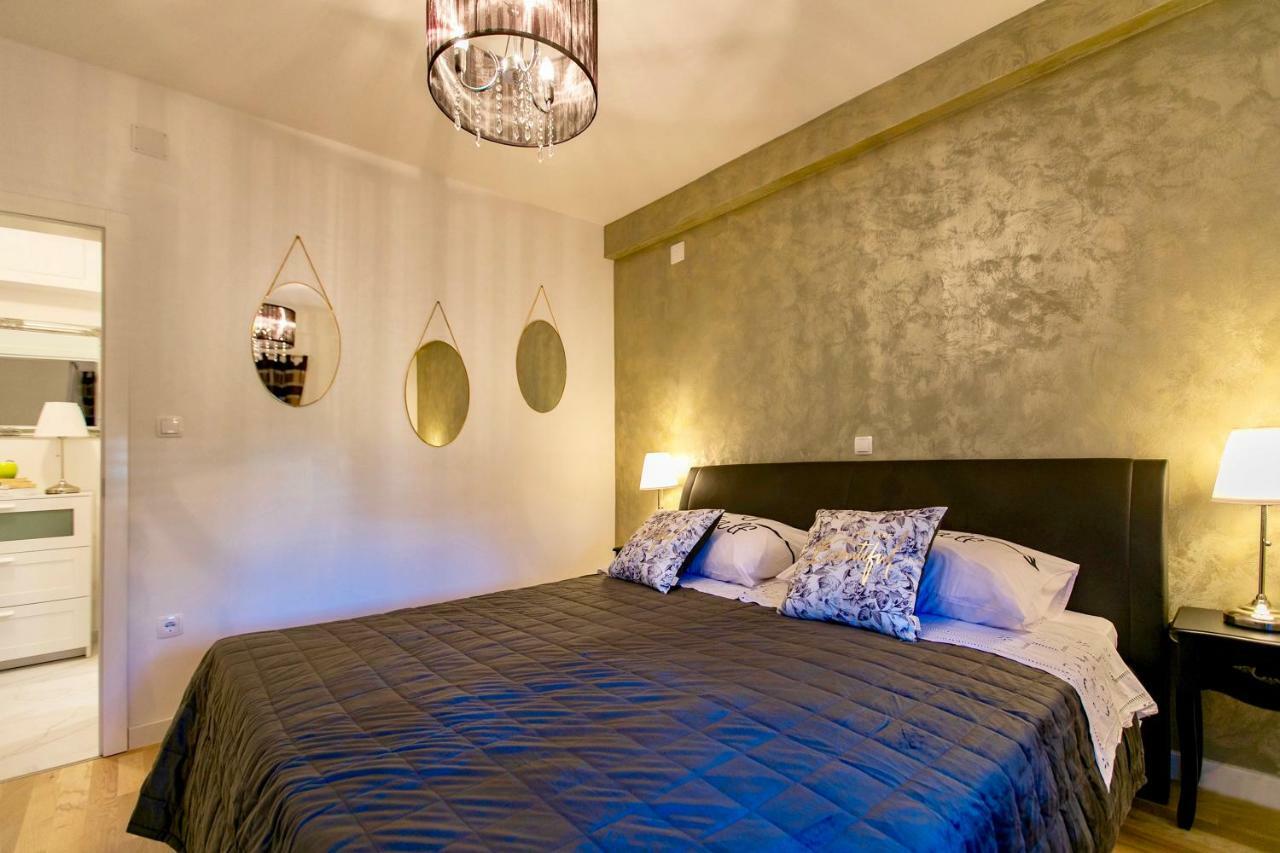 Ena Apartment Split Bagian luar foto